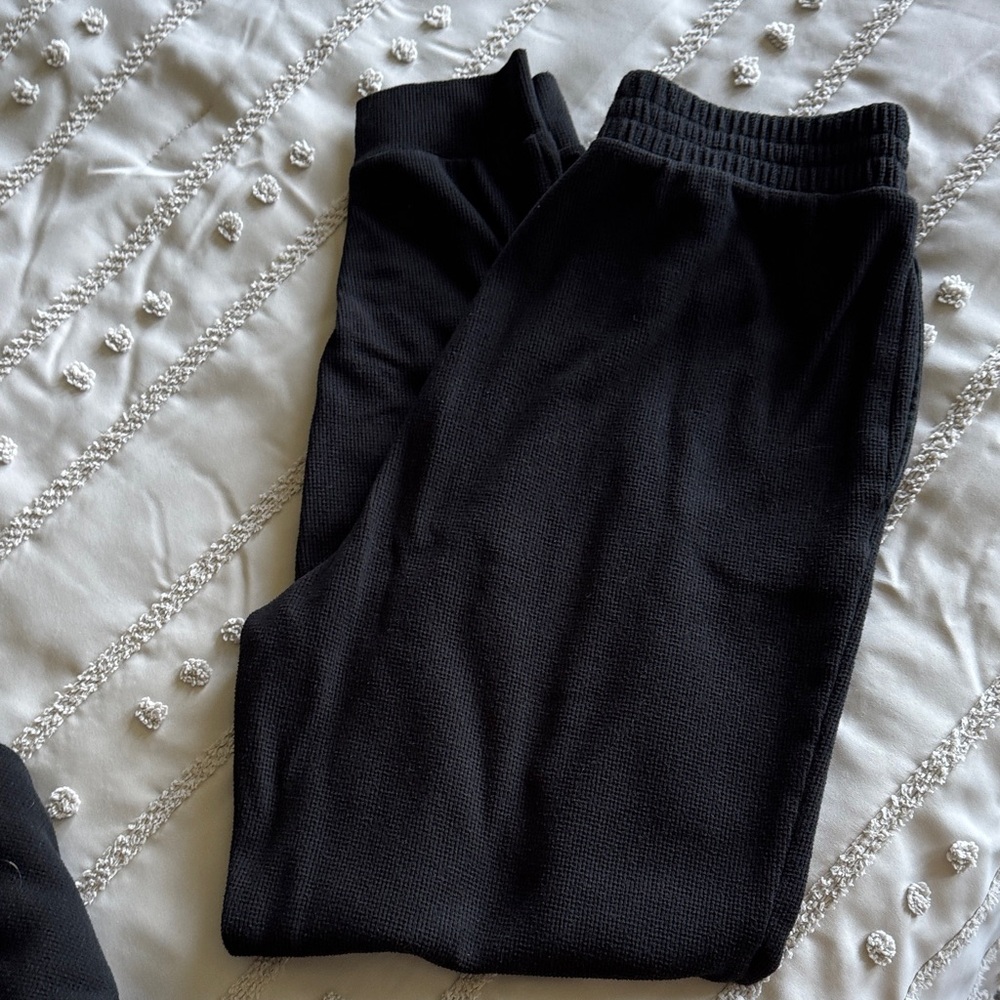 Victoria's Secret Black Pajama Set - Picture 2 of 5